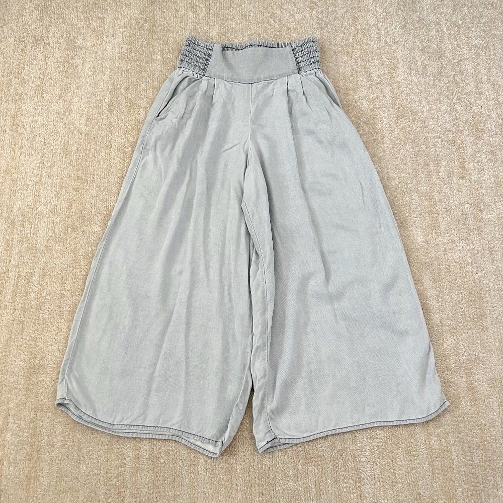 Aritzia Gray Wide Leg Pants